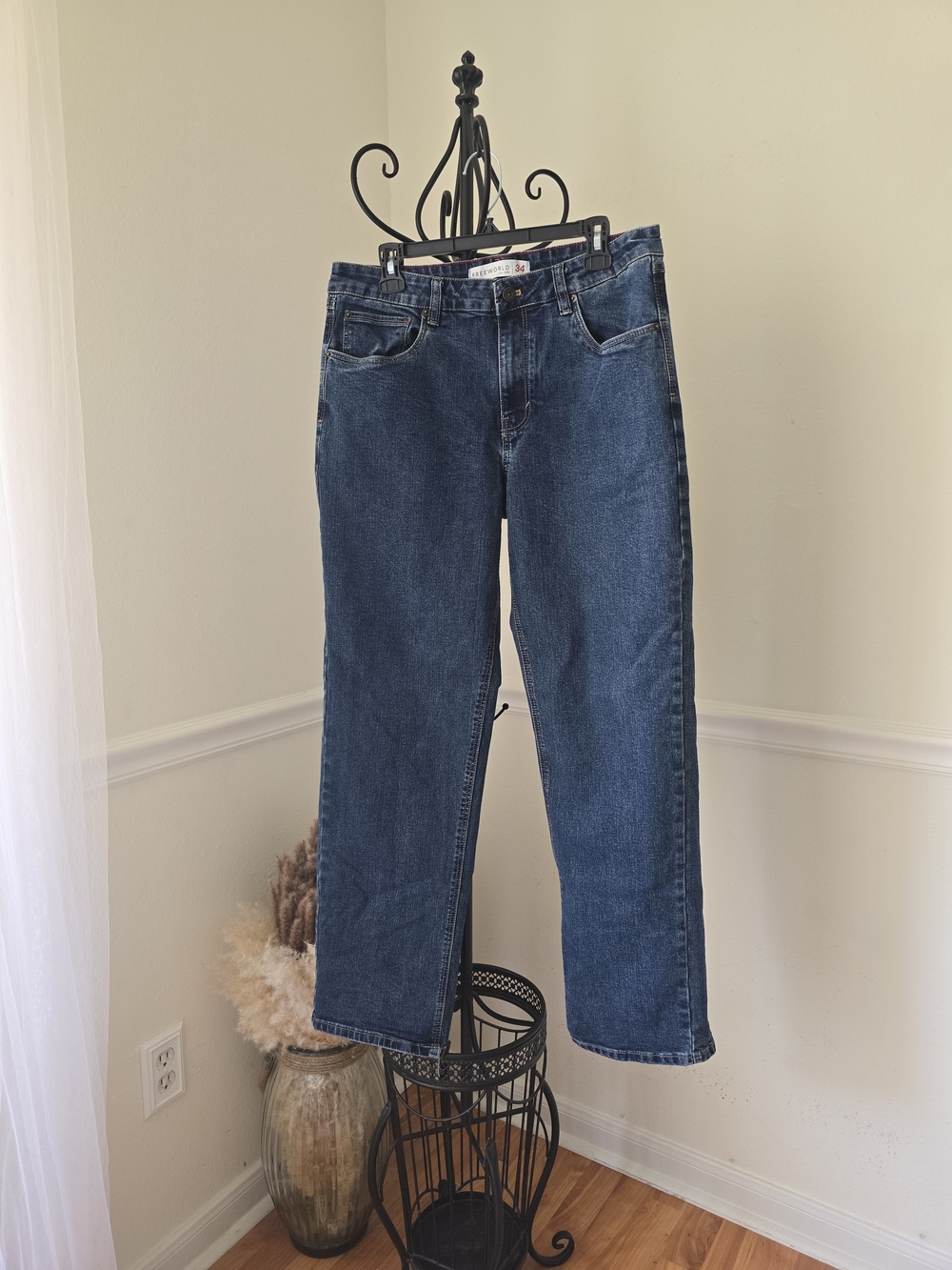 Classic Straight-Leg Men's Jeans in Dark Blue